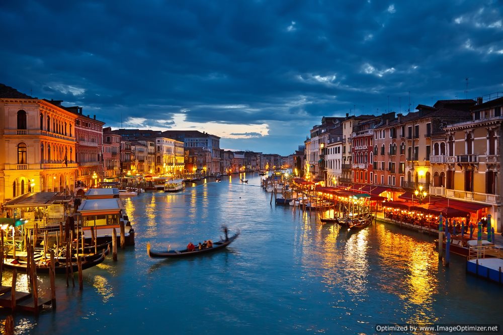 Debt Focus Shifts From Greece to Italy